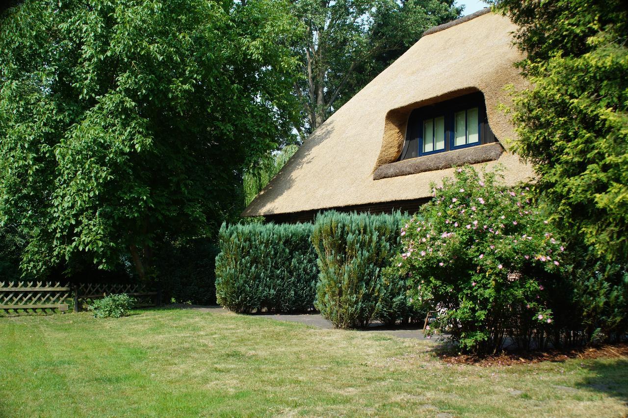 Landhaus Absalonshorst Hotel Gross Gronau Exterior photo